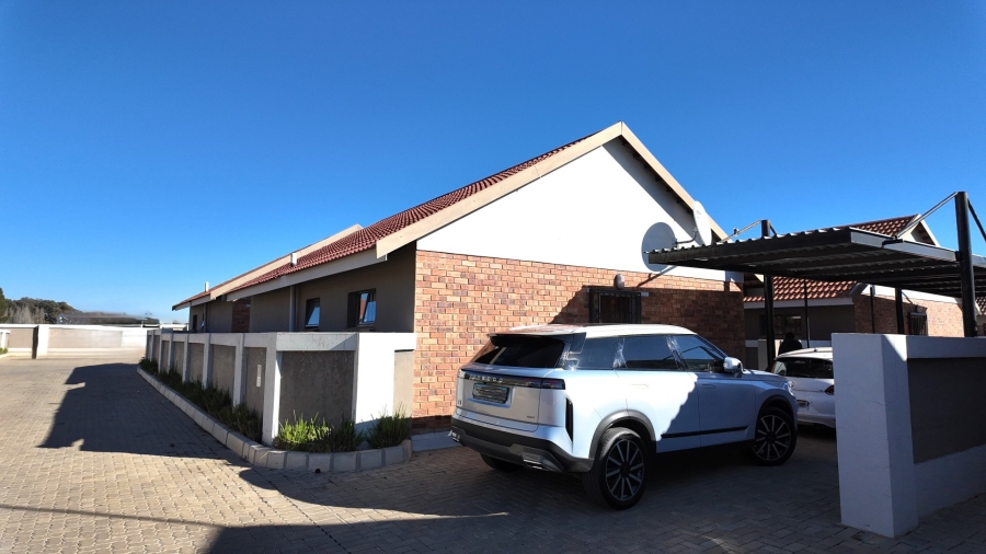 2 Bedroom Property for Sale in Estoire Free State